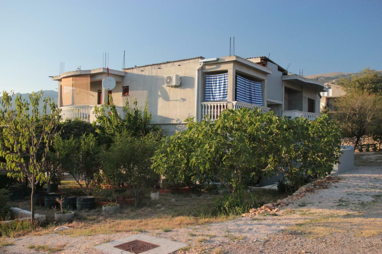 Apartments Irina Рованиска Екстериор снимка